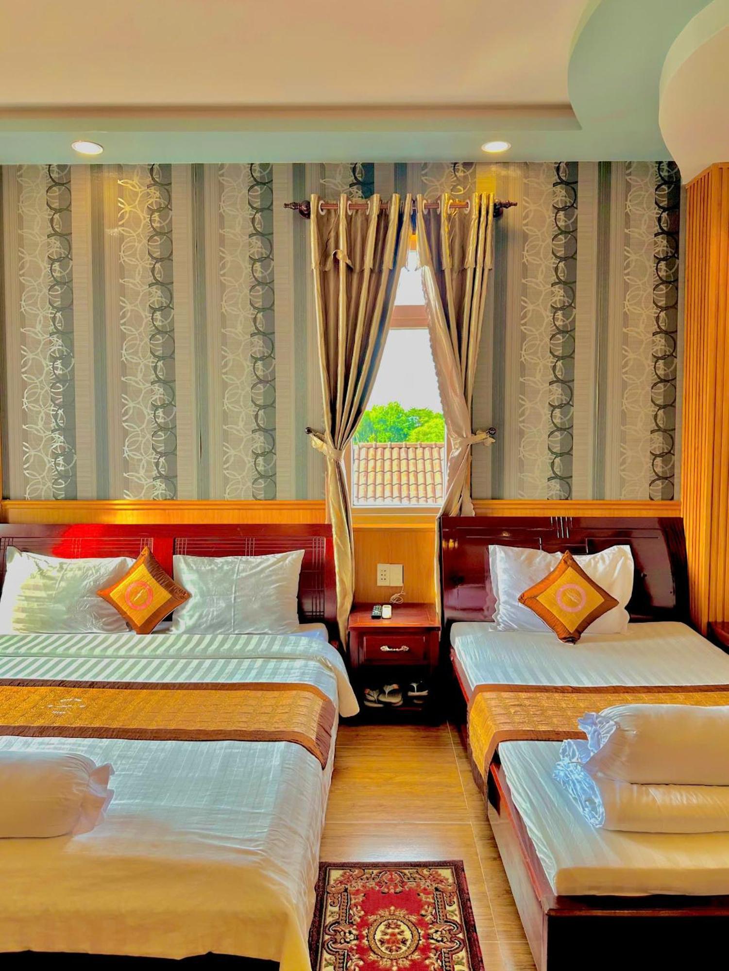 Phuc Hung 2 Hotel Rạch Giá Exterior foto